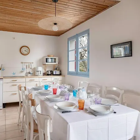 Holiday home Maison De A 2 Pas De La Du Portmain Pornic