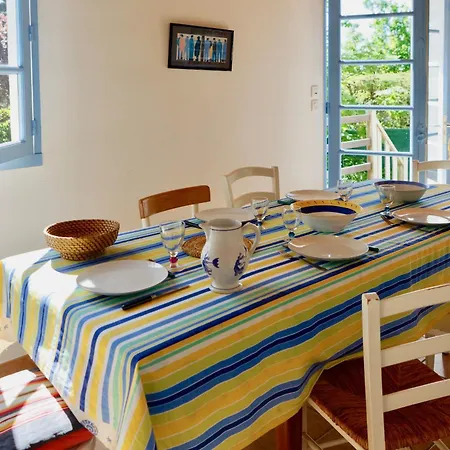 Maison De A 2 Pas De La Du Portmain Holiday home Pornic